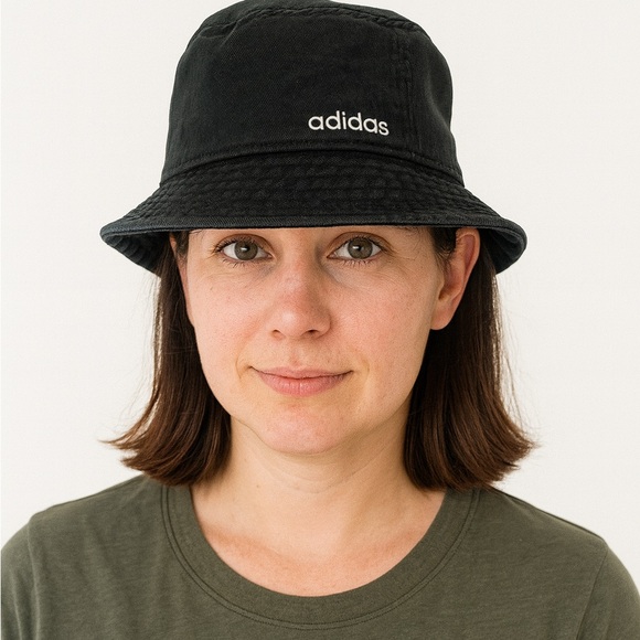 Adidas bucket hat - Picture 1 of 4